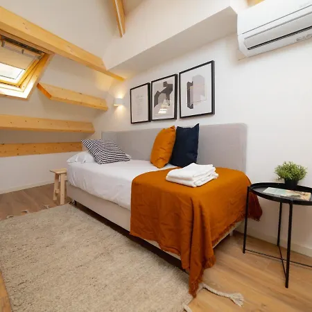 Ponte D Luis I Apartment *